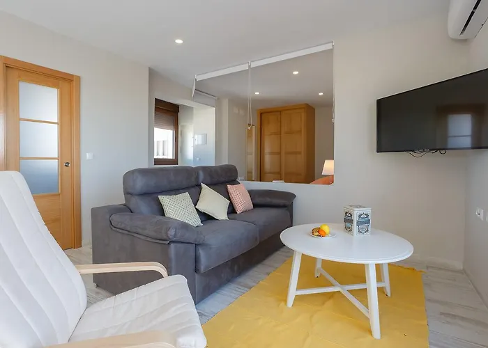 Atico Full Balcony By Cadiz4rentals 公寓 *