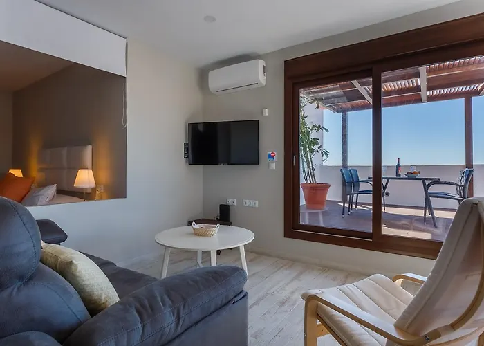 Atico Full Balcony By Cadiz4rentals 公寓 *